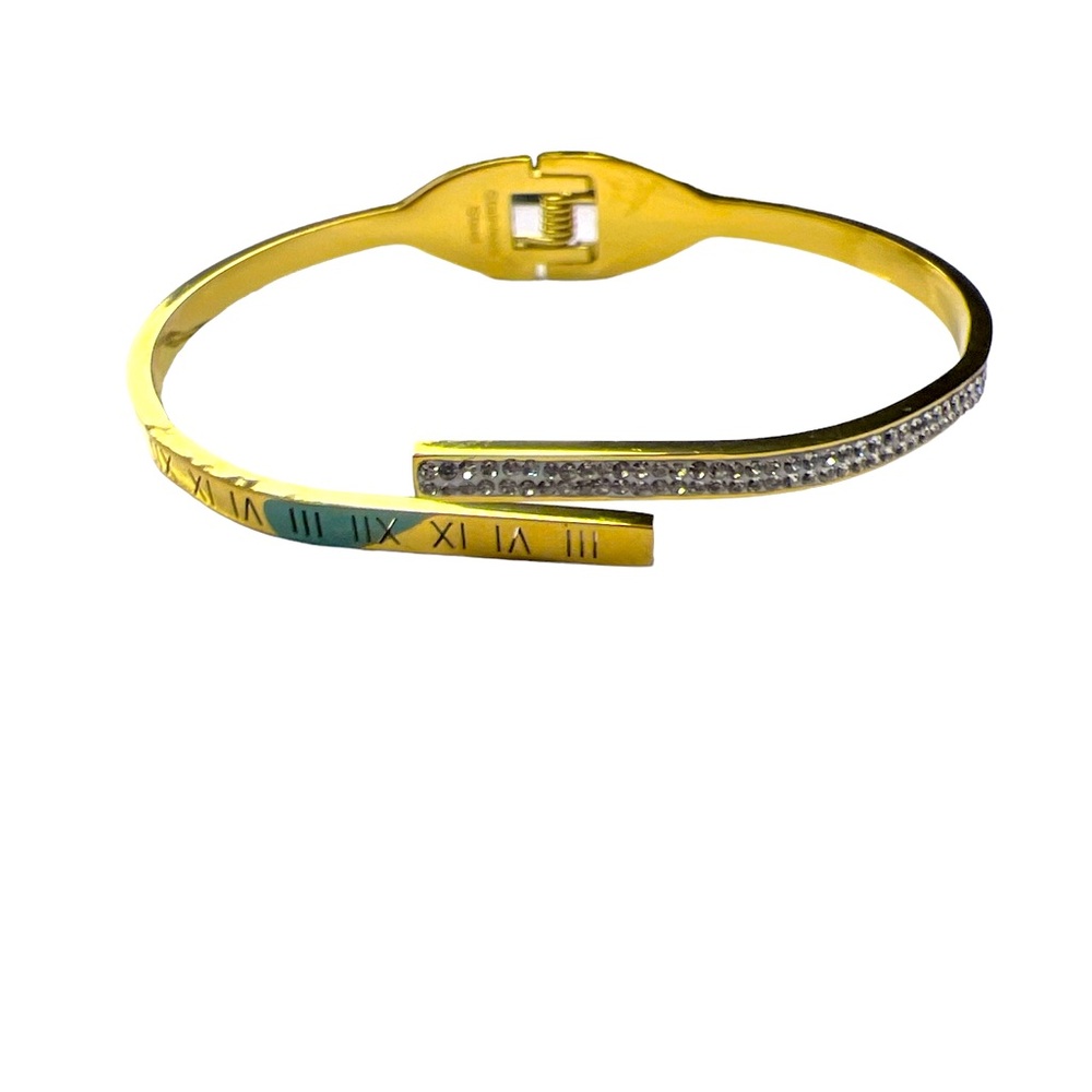 C-Bracelet